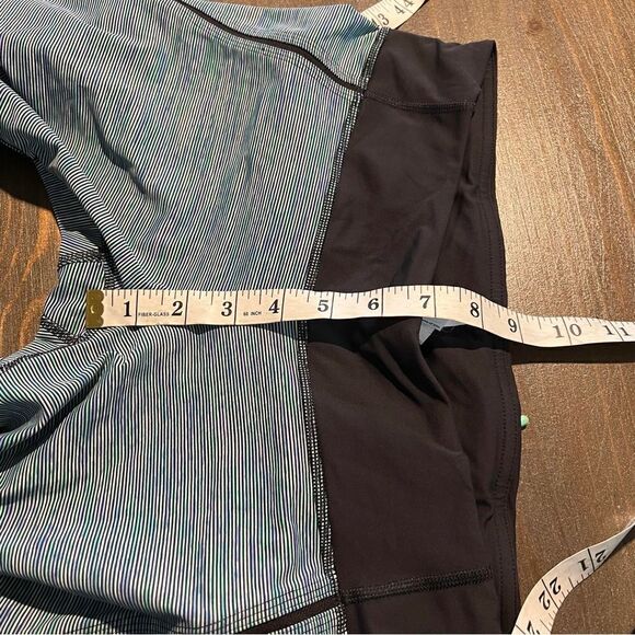 Lululemon Run: Excel Crop
Wee Are From Space Deep Coal May Multi / Deep Coal - Picture 8 of 9